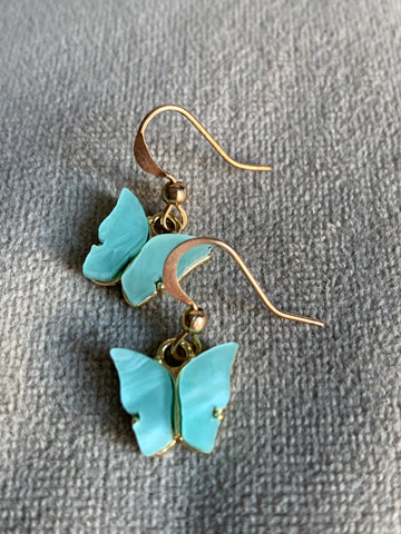 Boucles d’oreilles breloque papillon turquoise et or Comme un ange