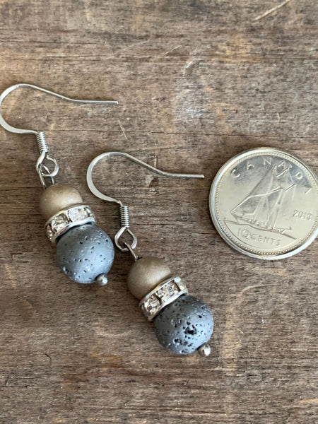 Boucles d’oreilles perle argent pierre de lave Comme un ange