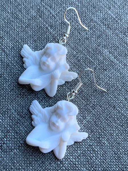 Boucles d’oreilles breloque ange blanc alliage de métaux argent Comme un ange