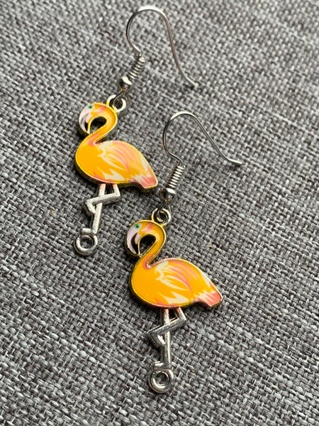 Boucles d’oreilles breloque flamant rose jaune alliage de métaux argent Comme un ange