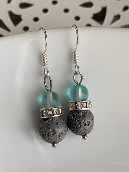 Boucles d’oreilles pierre de lave grise bijoux diffuseur aromathérapie bille de bleue Comme un ange