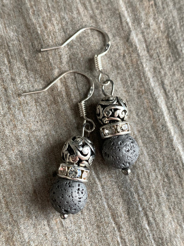 Boucles d’oreilles billes de pierre de lave grises et billes argent bijoux diffuseur aromathérapie stress relief Comme un ange