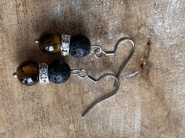 Boucles d’oreilles pierre de lave bijoux diffuseur aromathérapie et billes d’œil de tigre Comme un ange