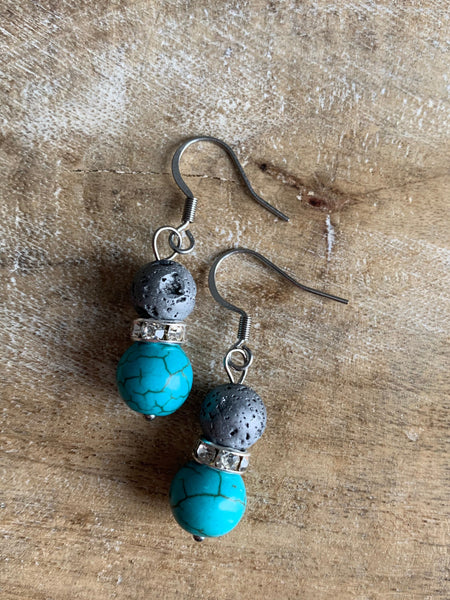Boucles d’oreilles pierre de lave bijoux diffuseur aromathérapie et billes turquoise Comme un ange