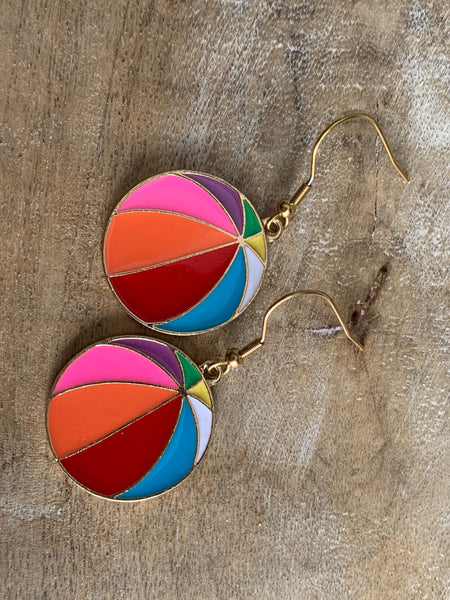 Boucles d’oreilles breloque ballon de plage beach-volley Comme un ange