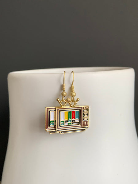 Boucles d’oreilles breloque télévision vintage alliage de métaux or téléviseur Comme un ange