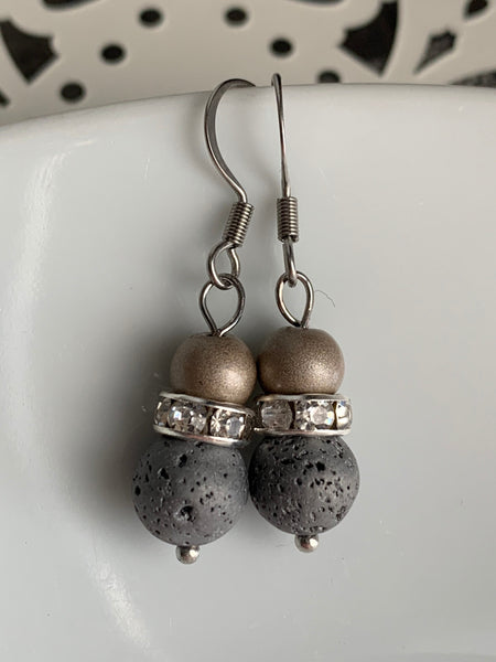 Boucles d’oreilles perle argent pierre de lave Comme un ange