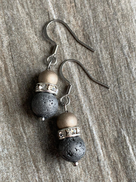 Boucles d’oreilles perle argent pierre de lave Comme un ange
