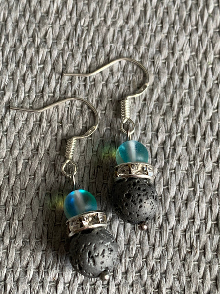 Boucles d’oreilles pierre de lave grise bijoux diffuseur aromathérapie bille de bleue Comme un ange
