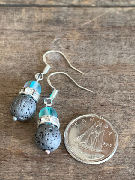 Boucles d’oreilles pierre de lave grise bijoux diffuseur aromathérapie bille de bleue Comme un ange