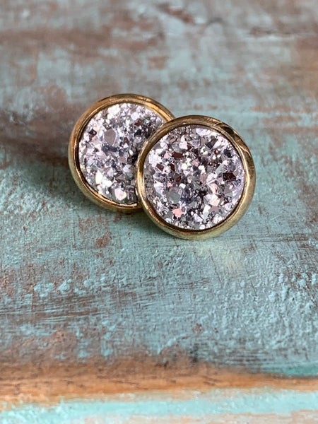 Boucles d’oreilles cabochon or style druzy pierre grise Comme un ange