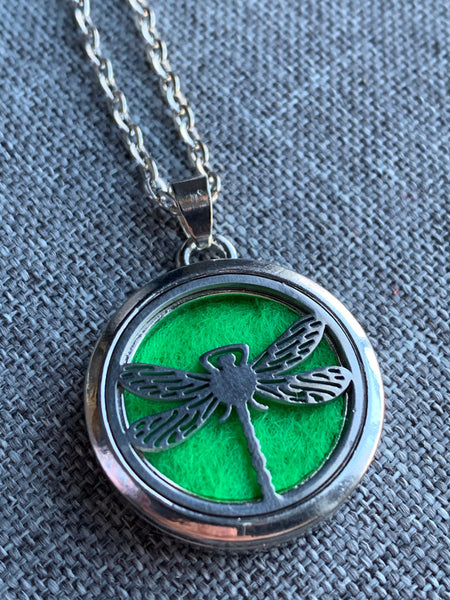 Collier aromathérapie libellule necklace dragon fly essentiel oil Comme un ange