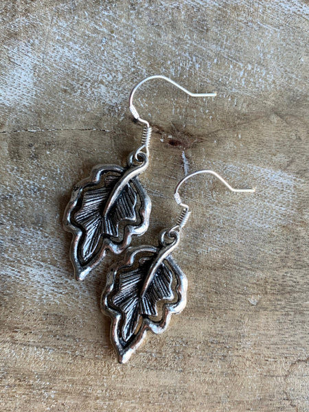Boucles d’oreilles breloque feuilles alliage de métaux argent Comme un ange