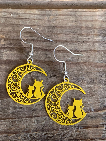 Boucles d’oreilles breloque chat sur la lune jaune sur crochet alliage de métaux argent Comme un ange