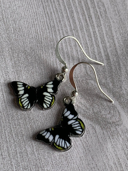 Boucles d’oreilles breloque papillon noir et jaune sur crochet alliage de métaux argent Comme un ange