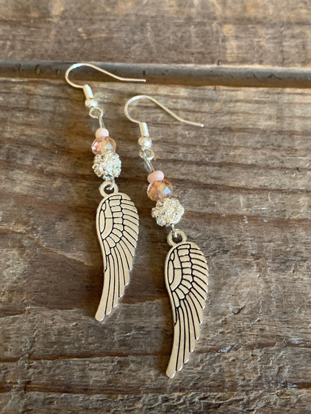 Boucles d’oreilles breloque aile d’ange et billes roses alliage de métaux argent Comme un ange