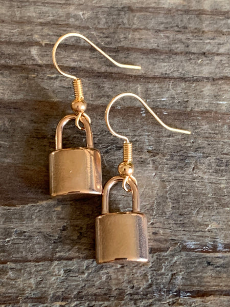 Boucles d’oreilles breloque cadenas alliage de métaux or Comme un ange