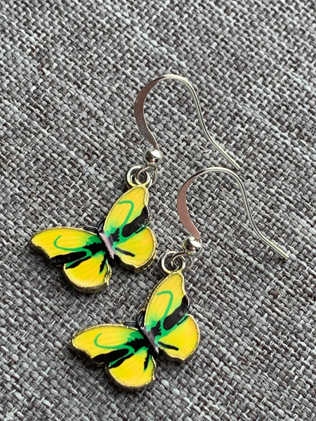 Boucles d’oreilles breloque papillon jaune sur crochet alliage de métaux argent Comme un ange