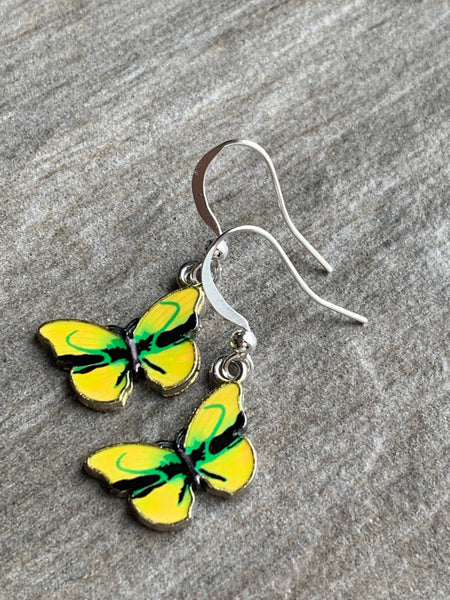 Boucles d’oreilles breloque papillon jaune sur crochet alliage de métaux argent Comme un ange