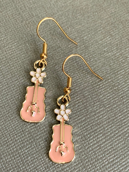 Boucles oreilles guitare rose Comme un ange