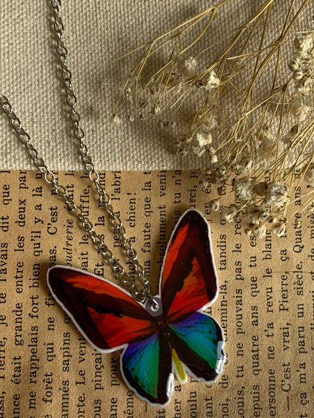 Collier breloque papillon rouge et turquoise sur chaîne alliage de métaux argent Comme un ange