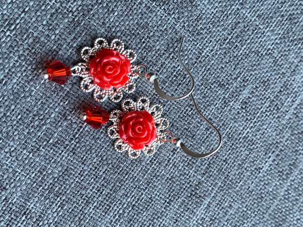 Boucles oreilles rouges boho vintage fleurs roses Comme un ange