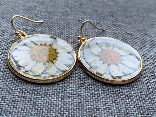 Boucles oreilles marguerites blanches Comme un ange