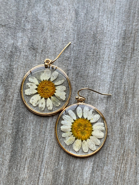 Boucles oreilles marguerites blanches Comme un ange