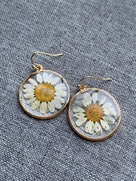 Boucles oreilles marguerites blanches