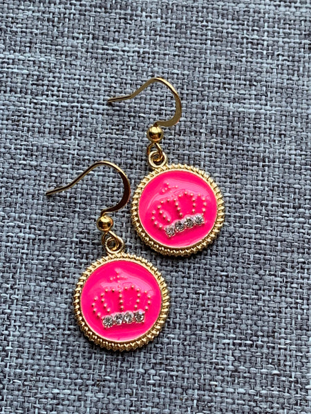 Boucles oreilles couronne fushia reine Comme un ange