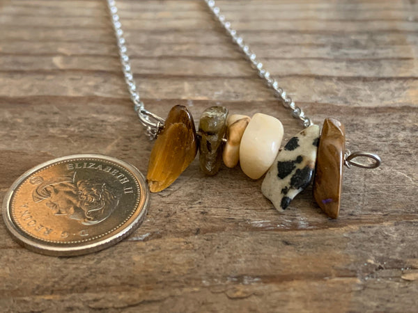 Collier pierres multi couleur ton biscuit sablé Comme un ange