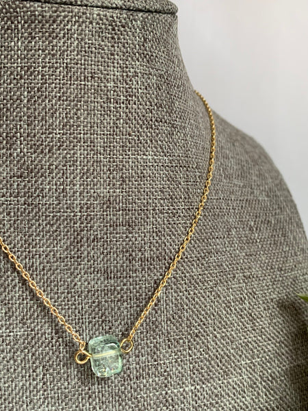 Collier pierre de mer Comme un ange