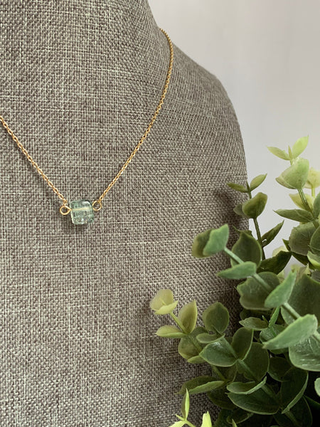 Collier pierre de mer Comme un ange