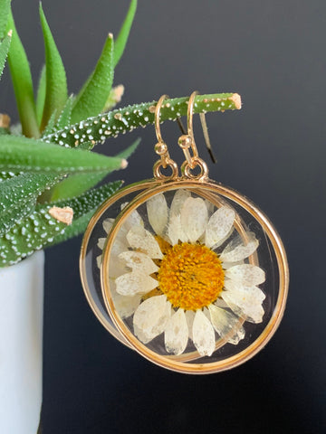 Boucles oreilles marguerites blanches Comme un ange