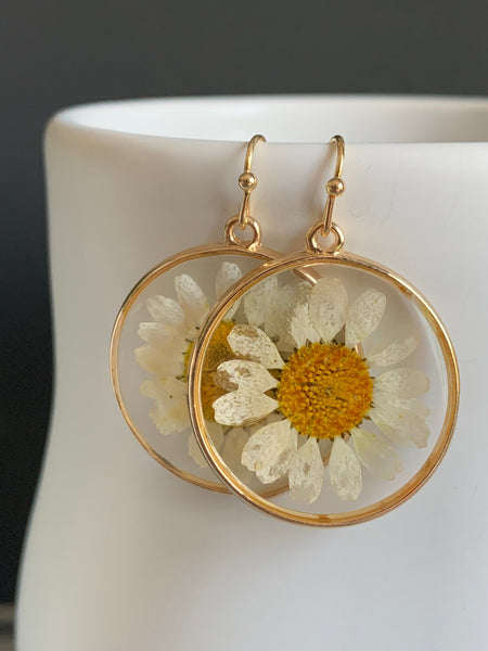 Boucles oreilles marguerites blanches Comme un ange