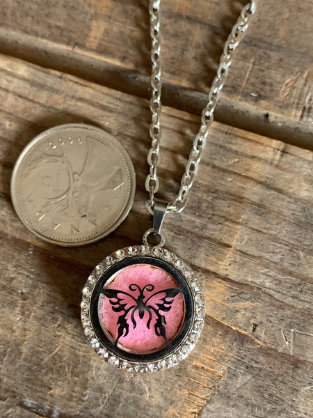 Collier diffuseur papillon aromathérapie huiles essentielles Comme un ange