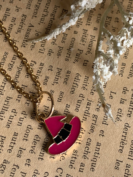 Collier Halloween breloque chapeau de sorcière rose alliage de métaux or Comme un ange
