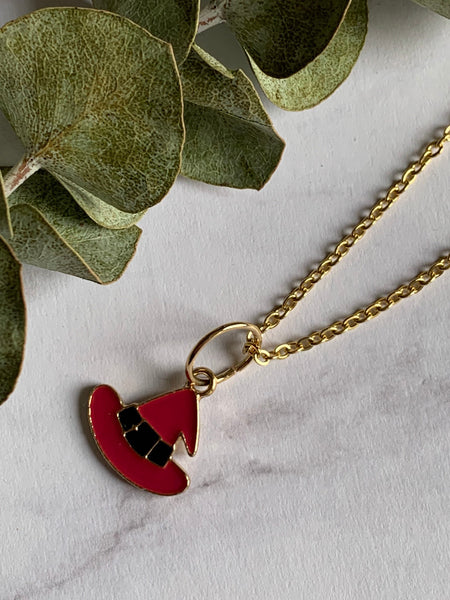 Collier Halloween breloque chapeau de sorcière rose alliage de métaux or Comme un ange