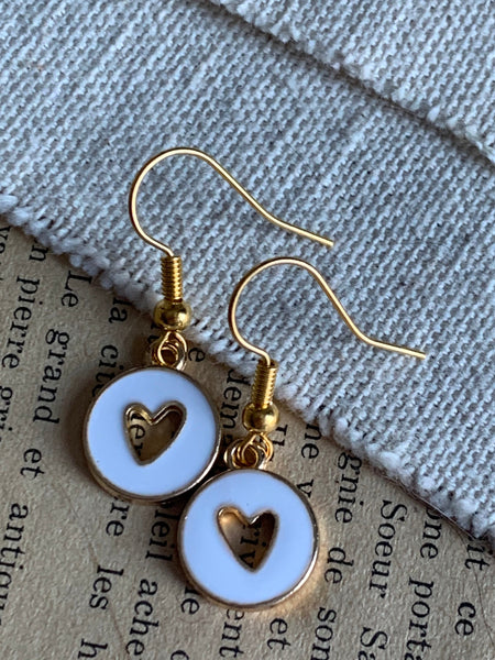 Boucles d’oreilles breloque coeur rouge sur crochet alliage de métaux or Comme un ange