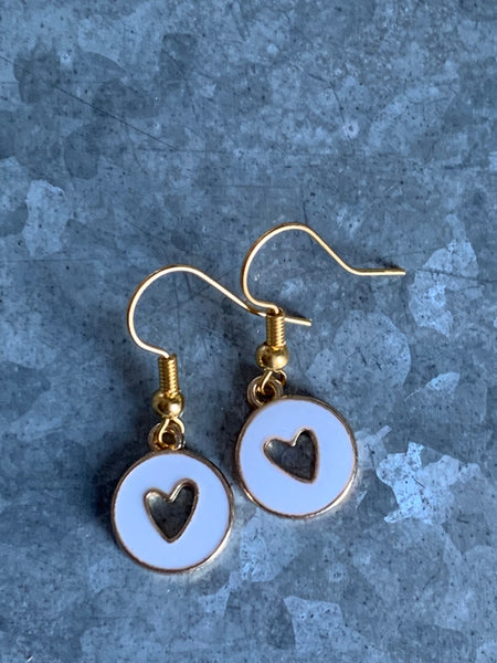 Boucles d’oreilles breloque coeur rouge sur crochet alliage de métaux or Comme un ange