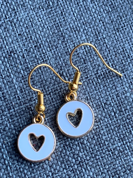Boucles d’oreilles breloque coeur rouge sur crochet alliage de métaux or Comme un ange