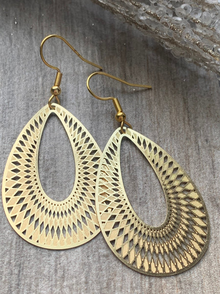 Boucles d’oreilles breloque goutte mandala alliage de métaux or Comme un ange