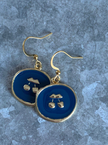 Boucles d’oreilles breloque médaillon cerise bleu et alliage de métaux or Comme un ange