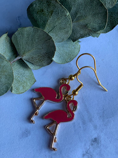 Boucles d’oreilles breloque flamant rose sur crochet alliage de métaux or Comme un ange