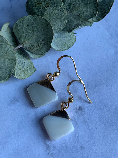 Boucles d’oreilles breloque losange de perle et alliage de métaux or Comme un ange