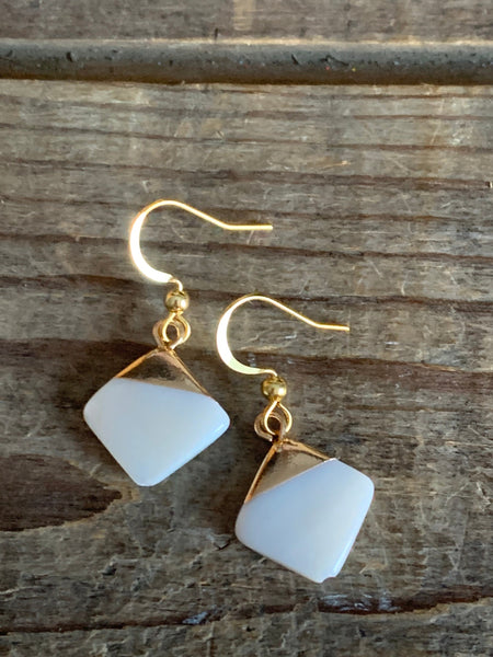 Boucles d’oreilles breloque losange de perle et alliage de métaux or Comme un ange