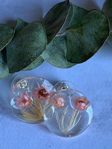 Boucles oreilles résines fleurs roses