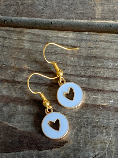 Boucles d’oreilles breloque coeur rouge sur crochet alliage de métaux or Comme un ange