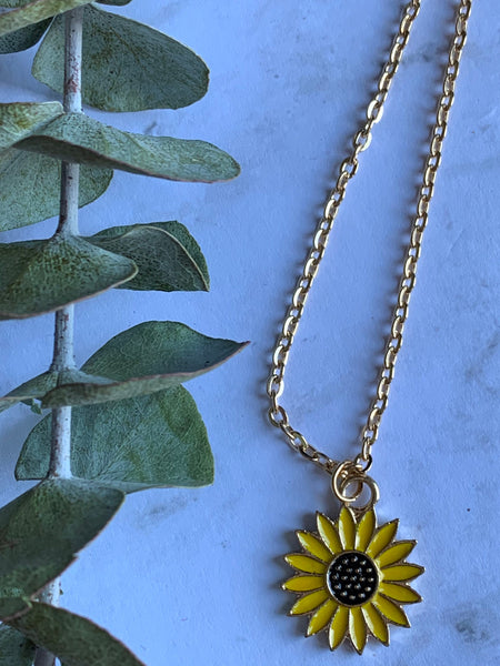 Collier breloque fleur tournesol jaune sur chaîne alliage de métaux or Comme un ange