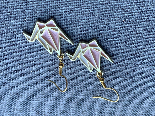 Boucles d’oreilles breloque cygne en origami rose et or Comme un ange